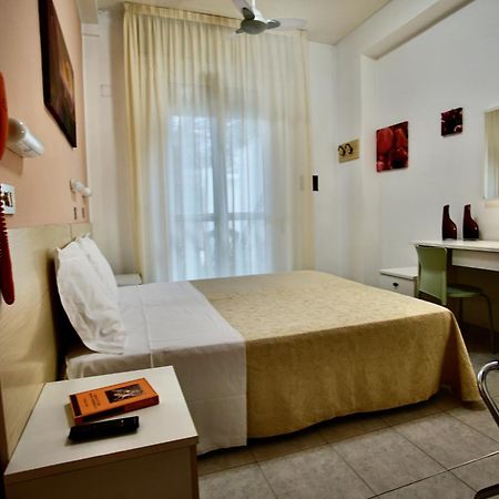 Hotel Dell'Angelo ريميني المظهر الخارجي الصورة